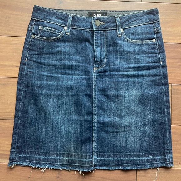 Paige Denim Mini Skirt Dabney Size 26 - Picture 2 of 8